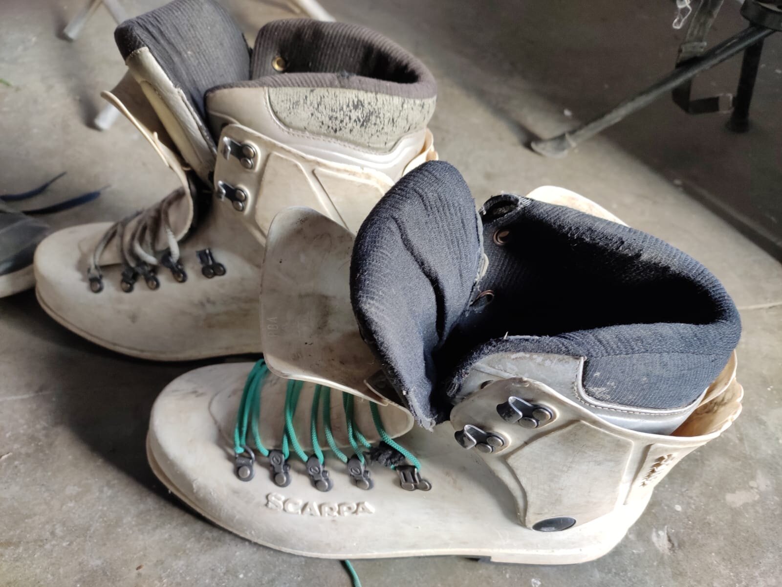 Stiff ankle and steady body, are you joking!?